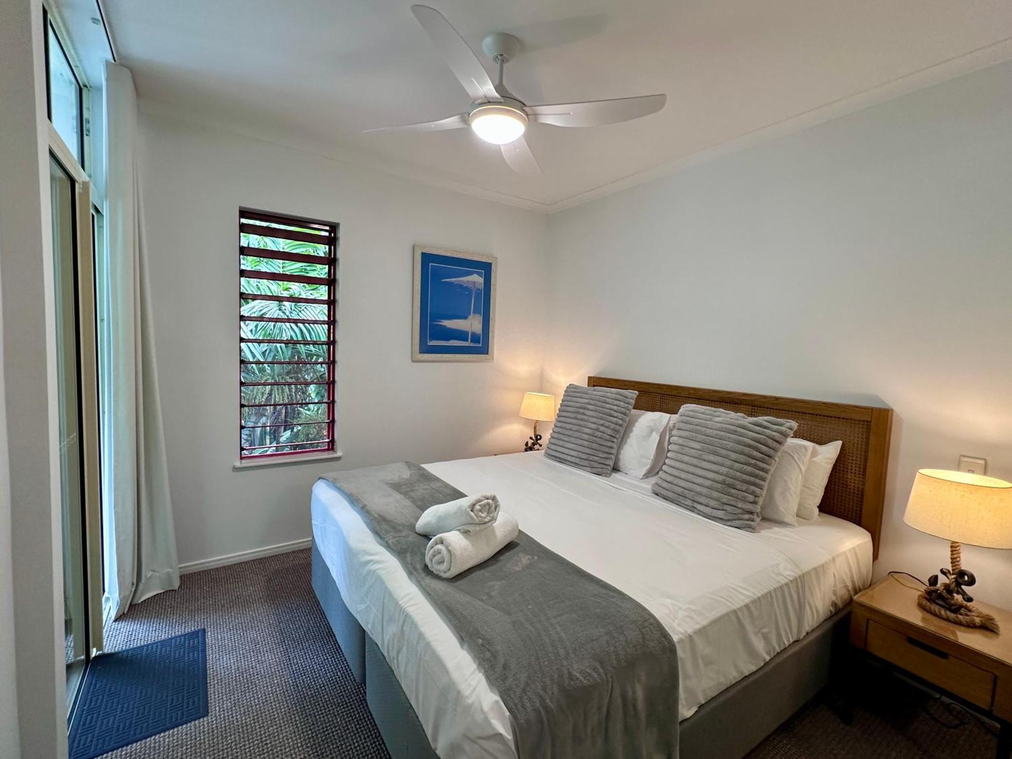 Oasis At Palm Cove Aparthotel Exterior foto
